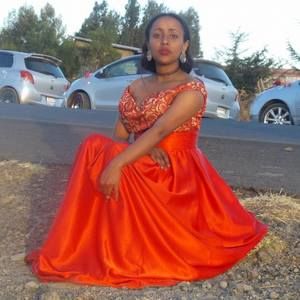 Meet your Posher, Melu